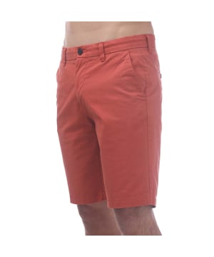 Mens Timberland Claremount Twill Chino Shorts in red.- Button and fly closure.- Side pockets.- Back pockets.- Comfort stretch.- Regular fit.- 97% Cotton  3% Elastane.- Ref: A2DFMEG61