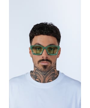 Frame Colour: Mint Green
lens Colour: Mint Green
Material: AC Lens PC Frame
One Size
SKU: SG2500117
UV 400 PROTECTION 
LENS FILTER CATEGORY 2