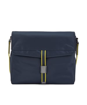 Valuable lightweight Italian nylon with soft hand feel. Main flap compartment and tuc closure. Zip pocket on back. Internal zip pocket, open padded compartment. Adjustable shoulder strap. 30 x 27 x 6 cm. Material: 100% Polyamide (Recycled). Ref: 50460410409.