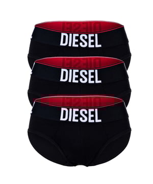 Slips aus elastischer Baumwolle von DIESEL.
Einfarbige Unterhosen mit Logo-Bund sorgen für einen lässigen Look.
Sehr hoher Tragekomfort.