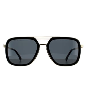Hugo Boss Aviator Heren Zwart Goud Grijs 90041091 Hugo Boss zijn stijlvolle vierkante aviators, vervaardigd uit lichtgewicht metaal. De kenmerkende dubbele brug, rubberen neuspads en plastic slaapjes zorgen voor comfort gedurende de hele dag. Het logo van Hugo Boss is te zien op de slanke slaapjes voor merkauthenticiteit.