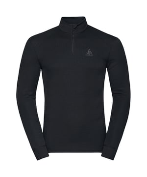  Helemaal bij de tijd met deze musthave van Odlo   Topkwaliteit zoals je van Odlo gewend bent  Uit de nieuwste collectie en nu beschikbaar voor jou!
Met een milieuvriendelijke benadering van innovatie laat ODLO's ACTIVE WARM ECO-basislaagtop met halve rits en col voor heren de toekomst van duurzaam ontwerp zien. Deze onmisbare basislaag is gemaakt van 100% gerecyclede vezels en zorgt ervoor dat je warm, droog en comfortabel blijft tijdens activiteiten in de bergen. De top kan met diverse lagen worden gedragen. De hoge kraag beschermt je tegen de elementen en de raglanmouwen met overlocksteek geven je maximale bewegingsvrijheid. Met ODLO's milieuvriendelijke ACTIVE WARM ECO-basislaagtop met halve rits en col kun je genieten van allerlei activiteiten, van skiën tot ijsklimmen.