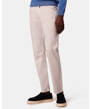 
- Over het merk: Het merk Pierre Cardin is stijlvol, eigentijds en straalt klasse uit. De collecties zorgen ervoor dat je voor elke gelegenheid een passende outfit kunt vinden!