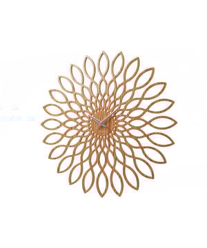 
Gek op bloemen? Wij wel. Wandklok Sunflower van Karlsson werkt als een soort bloem op je muur, vandaar de naam Sunflower. De moderne wandklok is Laser-cut gesneden uit MDF en heeft een gedetailleerd ontwerp en een natuurlijke look in houtskleur. Het sierlijke ontwerp van deze Karlsson wandklok past perfect in slaapkamers, maar ook in de hal of gang is Sunflower een blikvanger aan de muur. Karlsson klokken en wekkers zijn wereldwijd favoriet. - Afmeting: 4x60x60cm - Kleur: Bruin - Materiaal: Hout