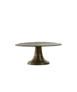 Shop dit prachtige artikel van Light & LivingLight & Living - Schaal op voet Ø30x13 cm MOKUNA antiek brons is gemaakt en ontwerpen door het Nederlandse merk Light & Living.De belangrijkste kenmerken van het artikel zijn als volgt:Kleur: BronsProduct Lengte: 30Product Breedte: 30Producht Hoogte: 13Gewicht: 0.97Light & Living werd meer dan vijftig jaar geleden opgericht. We begonnen met het maken van lampenkappen in een kleine fabriekshal. Al snel kwamen daar lampen bij, zodat we een totaal verlichtingsconcept konden aanbieden. Na vele jaren actief te zijn geweest op de verlichtingsmarkt, zijn we gaan uitbreiden met betaalbare woonaccessoires en (klein)meubelen.Wij weten als geen ander dat thuis de plek is waar mensen zich vaak het prettigst voelen. Een eigen plek, ingericht met comfortabele meubels en sfeervolle verlichting. We denken graag met je mee. Daarom reizen we de hele wereld over op zoek naar de mooiste verlichting en woondecoratie. We zijn altijd op zoek naar dat ene speciale item waar ons hart sneller van gaat kloppen. Deze momenten leggen we vast en vertalen we naar onze producten.Twee keer per jaar presenteren we een nieuwe seizoenscollectie. Zo weten we je elke keer weer te inspireren! - Afmeting: Ø30x13 - Kleur: Brons - Materiaal: Metaal