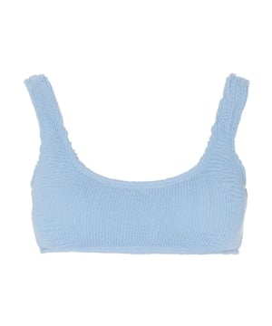 
<p>Bikini top van het merk The Lola Club. De bikini heeft een sportieve look en heeft een luxe crinkle-style. </p>
<ul>
<li>Stofsamenstelling: 85% nylon,15% spandex</li>
<li>Pasvorm: valt normaal. Twijfel je over de maat? Neem contact met ons op en we helpen je graag verder! </li>
</ul>