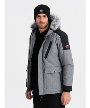 
<p><!-- wp:paragraph --></p>
<p>Winterjas heren | Parka | Moda Italia | 0144</p>
<p><!-- /wp:paragraph --></p>
<p><!-- wp:paragraph --></p>
<p>Stoere heren winterjas van het Style Italy merk Ombre. Deze parka voor mannen is ideaal te gebruiken voor de koudere seizoenen zoals herfst en winter.<br />De parka voor heren is voorzien van meerdere steekzakken met ritsen.</p>
<p><!-- /wp:paragraph --></p>
<p><!-- wp:paragraph --></p>
<p>Buitenlaag: 100% Polyester, vulling: 100% polyester, voering: 100% polyester<br />Ritssluiting met extra flap met klittenband<br />Verstelbare capuchon met afneembare bontrand<br />Binnenzak<br />Voorzak op borsthoogte<br />Vier zijzakken, waarvan twee met rits<br />Mouwen afgewerkt met een geribbelde zoom<br />Contrasterende elementen op capuchon, schouders en mouwen<br />Materiaal: 100% polyester<br />Kleur: grijs-zwart<br />Lengte model: 190 cm<br />Het model presenteert het product in maat: M</p>
<p><!-- /wp:paragraph --></p>