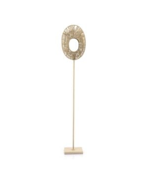 
de Ovo vloerlamp combineert moderne esthetiek met functioneel design, waardoor het een opvallend stuk is in elk eigentijds interieur. De strakke, minimalistische vorm en neutrale tinten passen naadloos bij verschillende decorstijlen, van minimalistisch tot industrieel. De lamp biedt verstelbare verlichting, zodat je de perfecte sfeer kunt creëren in je woonkamer, kantoor of leeshoek. Met hoogwaardige materialen en een elegante afwerking, verlicht de Ovo vloerlamp niet alleen je ruimte, maar voegt ook een vleugje verfijning en moderne flair toe. Kleur: natural