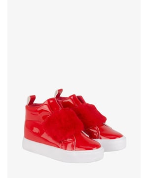 
De Little A by Adee Furever sneakers in Red hebben een faux fur klittenband sluiting en een lak afwerking. Combineer de sneakers met de bijpassende kleding.