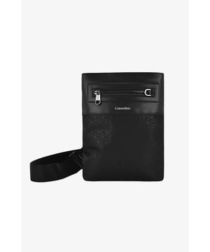 
<p>CK Elevated Flatpack repreve</p>
