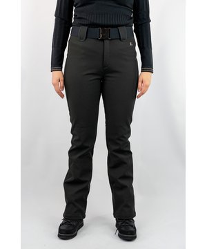 
Luhta Joensuu Dames Softshell Ski Broek

  De winddichte Luhta Joensuu-broek is perfect voor de recreatieve skiër. Het waterdichte materiaal van de stof samen met de sneeuwvangers onder aan de pijpen biedt een goede bescherming tegen vocht, zelfs als de naden niet waterdicht zijn afgeplakt. 

 Luhta Joensuu Dames Strakke Skibroek Blauw

  De pasvorm gaat niet alleen over stijl, het is ook essentieel voor de bewegingsvrijheid. Het stretchmateriaal van deze broek is flexibel in vier richtingen en keert altijd terug naar zijn oorspronkelijke vorm. De riem is perfect om de pasvorm van de broek op een stijlvolle manier af te werken. 

  

  Maatinformatie
 
 Ons model is 1,72m en draagt broekmaat 40. Van jassen en skipulli’s draag ons model maat 38.
   

  Pluspunten: 

  + PFC vrij
 + Waterafstotend
 + Ritsen onderaan de pijpen
 +