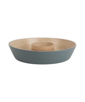 
Met de Puro Chip & Dip schalen van Present Time geef je je keuken in een handomdraai een natuurlijke look. Superhandig om chips of hapjes met dip in te serveren. Het bamboe in combinatie met de zachte, aardse kleuren zorgen voor een extra stylish effect in je keuken. - Afmeting: 30x30x6,5 - Kleur: Groen - Materiaal: Bamboe