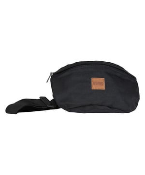 
100% Polyester. Hoogte: 23cm. Lengte: 13.5cm. Breedte: 7.5cm. Denier: 600D. Zakken: 2 Interne zakken. Compartimenten: 1 Hoofdcompartiment. Verstelbare riem. Ontwerp: Logo, halve cirkel. Bevestiging: Ritssluiting.