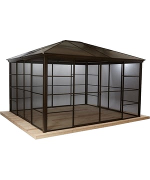 
Sojag aluminium tuinpaviljoen Castel 1214 | Hardtop tuinhuisje | inclusief accessoires | Brons | 427x362x296cmUnieke elegantie ontmoet functionaliteit - Het Tuinhuisje Castel 1214 van Sojag is voorzien van zonwering en biedt niet alleen bescherming, maar ook een vleugje luxe en comfort voor uw tuin.Wilt u tijd doorbrengen in de frisse lucht, ongeacht weer en wind? Buiten ontbijten, een heerlijke lunch of gewoon een ontspannende middag met een spannend boek: buiten is alles dubbel zo leuk. Met Castel van Sojag biedt u betrouwbare bescherming tegen weersinvloeden en verlengt u uw tijd buiten!Hybride wooncomfort voor uw tuin: Het Sojag aluminium paviljoen Castel 1214!Dit paviljoen is perfect voor buitengebruik het hele jaar door dankzij de volledige muggenbescherming en dubbele schuifdeuren aan alle vier de zijden. De robuuste constructie en het elegante design maken het tot de ideale ontmoetingsplek voor familie en vrienden. Sojag laat twee producten eenvoudig samensmelten en creëert met Castel een indrukwekkende hybride tussen paviljoen en koude wintertuin.De hoogtepunten op een rij:Indrukwekkend ontwerp: hybride tuincomfort tussen paviljoen en koude wintertuinSolide constructie van gepoedercoat aluminium | 8 cm paaldikteRondom muggenbescherming: met aluminium versterkte muskietennetten zorgen voor ongestoorde uren buitenshuisDubbele schuifdeuren aan alle vier zijden garanderen een gemakkelijke toegang en kunnen indien nodig volledig worden gesloten.Speciale dakbeglazing van 8 mm dubbelwandige polycarbonaatplaten in bronsInclusief zonwering : Het Romeinse dak kan met de hand worden gespannen en individueel worden aangepast aan de stand van de zon.Ontworpen voor buitengebruik het hele jaar door !Constructie en montage:Het paviljoen is eenvoudig te monteren en wordt geleverd met gedetailleerde montage-instructies . Voor de montage heeft u standaard gereedschap nodig. In detail:2 personen | 5-6 uur3 gaten per voet: voor bevestiging aan de vloer heb je 12 schroeven en pluggen nodig.(Schroevenset is niet inbegrepen)Te monteren op een vlakke ondergrond van hout, beton of straatstenen - Afmeting: - Kleur: Bruin - Materiaal: Aluminium