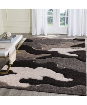 
- 200x280 CM   Breng stijl en comfort in je interieur met dit Shaggy hoogpolig vloerkleed. Dit moderne tapijt combineert duurzaamheid en elegantie en is de perfecte aanvulling voor elke woonruimte.   Materiaal: Gemaakt van 100% hoogwaardig polypropyleen voor zachtheid en lange levensduur. Gewicht: Stevig gewicht van 2.750 g/m² voor stabiliteit en kwaliteit. Poolhoogte: Hoogpolig (-/+ 30 mm) voor een zachte en uitnodigende uitstraling. Design: Shaggy patroon zonder franjes voor een strakke en moderne look. Vormen: Beschikbaar als rechthoekig en rond vloerkleed.   Modern Design: Tijdloze esthetiek die warmte en een eigentijdse uitstraling Merk: Muratap Materiaal: Polypropyleen Kleur: Bruin Afmetingen: 200x280 CM EAN: 6152811246208