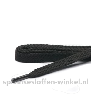 
Schoenveters plat zwart lengte 55 cm 2-4 gaatjes. 2-4 gaatjes betekent de gaatjes aan 1 kant van de schoen. Materiaal is katoen en ze zijn plat. 100% katoen. Doordat deze veters van katoen zijn glijden ze niet. 2 veters voor 1 paar schoenen