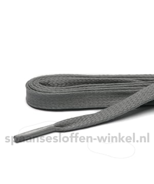 
Schoenveters wax licht grijs plat lengte 120 cm 6-8 gaatjes. 6-8 gaatjes aan een kant van de schoen. Of meet je oude veter even op. Materiaal is katoen en ze zijn plat. 100% katoen, daardoor glijden de veters niet. 2 veters voor 1 paar schoenen. GRATIS verzending.<br>
<br>
<strong>Let op! </strong>Veters gaan niet zomaar stuk vooral metalen oogjes kunnen scherpe kanten hebben. Controleer eerst goed of je metalen gaatjes geen scherpe kanten hebben voordat je nieuwe veters plaatst.