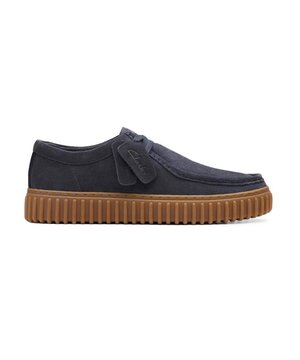 
Artikel Torhill Lo 261797087  in de kleur navy suede shop je gemakkelijk en snel op onze webshop. Bekijk de gehele collectie van Clarks online