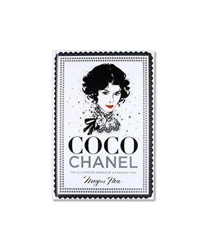 
Coco Chanel: The Illustrated World of a Fashion Icon is een geïllustreerde biografie over het leven van Coco Chanel van de internationaal bekende illustrator en auteur Megan Hess. De biografie bevat belangrijke momenten uit het geweldige leven van Coco Chanel en iconische stukken van het mode-imperium dat ze heeft opgebouwd. Een geïllustreerd prentenboek voor volwassenen waarbij het verhaal verteld wordt door middel van de stijlvolle en vrouwelijke illustraties met een leuke, eigenaardig en magische twist. Je krijgt een kijkje in de drie belangrijkste hoofdstukken uit het leven van Coco Chanel: van haar vroege leven en het opbouwen van het merk, tot aan het imperium dat ze heeft opgebouwd, tot aan de erfenis die ze heeft achtergelaten en hoe haar stijl vandaag de dag nog steeds iconisch en van invloed is. Kort om: een leuk beeld van de vrouw die de manier waarop vrouwen zich kleden voor altijd heeft veranderd! Materiaal: Hardcover Taal: Engels Afmeting: 15,5 x 22,5 x 2 cm Aantal pagina's: 207 Auteur en Illustrator: Megan Hess Uitgever: Hardie Grant Books   Merk: CASA DI ELTURO
