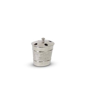 
Tandenborstelhouder Deze authentieke tandenborstelhouder met motief is echt een eyecatcher in de badkamer. De tandenborstel houder geeft je badkamer ambiance. De houder heeft een elegante look en is mooi te combineren met andere hammam producten. Goed om te weten: * Authentieke tandenborstelhouder * Combineer het met hammamproducten * Ware Eyecatcher! Materiaal:Nikkel