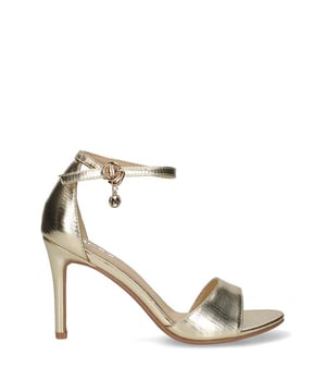 
De Leyla 8500 van Mexx is een echte blikvanger. De Leyla 8500 is uitgevoerd in de kleur goud [8500]. Bekijk ook onze overige collectie van Mexx op onze webshop!