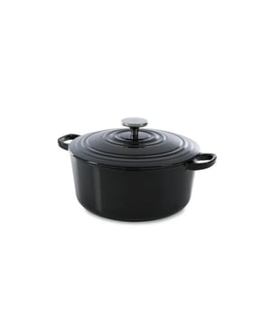 
<p><strong>Korte omschrijving BK Bourgogne Braadpan</strong></p>
<ul>
<li>Geschikt voor alle warmtebronnen</li>
<li>Materiaal binnenlaag: Emaille</li>
</ul>
<p><strong>Uitgebreide omschrijving</strong></p>
<p>Met de BK Bourgogne Braadpan kun je heerlijke suddergerechten bereiden. Deze braadpan is gemaakt van Gietijzer. Gietijzeren pannen zijn al van vroeger uit enorm populair. Dat komt omdat gietijzer de warmte goed vasthoud en bestand is tegen hoge temperaturen. Ook is gietijzer oersterk. Doordat de pannen de warmte goed vasthouden kun je je gerechten lekker laten garen op laag vuur. Met gietijzer kun je bakken, braden, stoven en sudderen. De binnenzijde van de pan is voorzien van emaille. De braadpan is geschikt voor alle warmtebronnen, ook inductie. De pan is vaatwasmachinebestendig.</p>
<p><