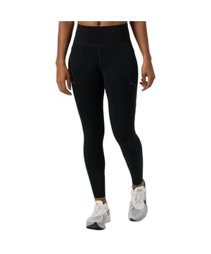 
<div><div>De nike Swift Womens 7/8-hardlooplegging is een legging voor dames. Op basis van inzichten van hardlopers zoals jij hebben we functionaliteit prioriteit gegeven om onze Swift essentials te vernieuwen. Deze middelzware, zweetafvoerende legging is speciaal ontworpen om wrijving te verminderen en de ventilatie te verbeteren. In de drie zakken kun je je essentials opbergen, zodat je kilometers kunt maken met alles wat je nodig hebt.</div></div><div> <br><b>GeÃ¼pgradede opslag </b><br>Een zak met rits aan de achterkant van de tailleband is groot genoeg voor zelfs grotere smartphones. De steekzak aan de zijkant biedt extra opbergruimte. <br> <b><br>Blijf droog en comfortabel </b><br>Nike Dri-FIT technologie voert zweet weg van de huid voor snellere verdamping, zodat je droog en comfortabel blijft. Het is gecombineerd met perforaties achter de knieÃ«n om vocht te laten ontsnappen. Het gebrek aan naden aan de binnenkant van de pijpen vermindert wrijving. <br><br><ul><li>Graphics met reflecterend design op de buitenkant van de dijen </li><li>Niet bedoeld als beschermende gear (PPE) </li><li>Trekkoord aan de binnenkant</li></ul></div><div><b><br></b></div><div><b>Materialen:Â </b><br>Body/vlakken voering: 75% polyester/25% elastaan</div>