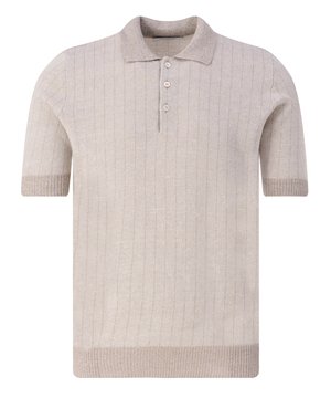 
- Over het Merk: Gran Sasso is een Italiaans kledingmerk dat in 1952 werd opgericht door de familie Di Battista. Het merk staat bekend om zijn hoogwaardige knitwear. De kleding van Gran Sasso is gemaakt van hoogwaardige materialen, zoals wol, kasjmier en cashmere. Het merk biedt een breed scala aan items aan, waaronder truien, vesten, jassen en accessoires. De ontwerpen van Gran Sasso zijn vaak geïnspireerd door de Italiaanse mode. Het merk gebruikt klassieke stijlelementen, zoals nette pasvormen, elegante kleuren en iconische logo's, om een ​​klassieke en tijdloze uitstraling te creëren.