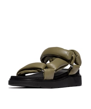 
Onze nieuwste generatie sandalen in een superzachte, modern-luxe interpretatie van de hiker-stijl.