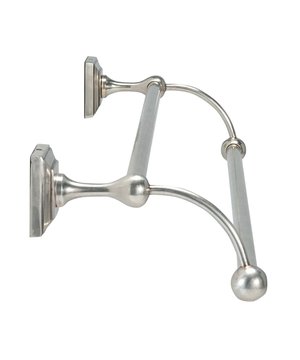 
Ontdek onze Alpha handdoekhouder met 2 staven om uw handdoeken en andere badaccessoires eenvoudig op te bergen. De twee staven maken het mogelijk om meerdere handdoeken op elegante wijze langs de muur te plaatsen (schroeven en pluggen worden meegeleverd). Ook verkrijgbaar in een versie met één stang. De Alpha-collectie van messing met een verouderde zilveren afwerking bevat een hele reeks badkameraccessoires om uw wastafel aan te kleden en wandopbergers voor uw handdoeken en schoonheidsproducten. Samenstelling: Messing met verouderde zilveren afwerking Afmetingen: L 66 cm x H 11 cm x D 17 cm Signature, gevestigd in de buurt van Lille in Frankrijk, ontwerpt en heruitgeeft al meer dan 20 jaar meubels. Hun collectie biedt een ruime keuze aan meubels en decoratieartikelen. De voorliefde voor authentieke meubels, ontworpen volgens de regels van het vakmanschap, en een eclectisch oog zorgen voor een mix van originaliteit en authenticiteit. Ontdek een selectie van meubels gemaakt van hoogwaardige materialen. Merk: Signature Kleur: Silver