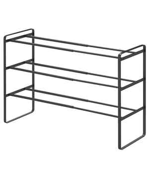 
Ontdek onze uitbreidbare zwarte schoenenrek met 3 niveaus - L41 cm. Dit rek is uitbreidbaar en kan worden aangepast aan verschillende ruimtes die u heeft. Dit rek biedt ruimte voor 9 tot 12 paar schoenen. Het strakke en eigentijdse ontwerp past bij elke interieurstijl. Voor extra opbergruimte kunt u er ook meerdere op elkaar stapelen om bijvoorbeeld een rek met 6 niveaus te krijgen. Productkenmerken: Kan 9 tot 12 paar schoenen opbergen. 3 niveaus. Productafmetingen: Lengte 41 cm x Breedte 25 cm x Hoogte 46 cm - Netto gewicht: 2 kg. Afmetingen verpakking: Verpakking nr. 1: Lengte 25,5 cm x Hoogte 50 cm x Diepte 4 cm - Bruto gewicht: 2,2 kg. Merk: CaliCosy Kleur: Black