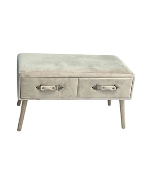 
Producteigenschappen:Bank bedekt met beige velours.2 laden met fluwelen handgrepen en bronzen beslag.4 poten van grenenhout bedekt met houtdecor.De stof die de zitting bedekt is 100% polyester.Bank wordt gemonteerd geleverd, alleen de poten moeten worden vastgeschroefd.Productafmetingen:Breedte 40 cm x Lengte 80 cm x Hoogte 45 cm - Nettogewicht: 11,7 kg.Verpakkingsafmetingen:Breedte 43 cm x Lengte 82 cm x Hoogte 23 cm - Nettogewicht: 12,7 kg. Merk: CaliCosy Kleur: Beige