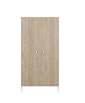 
Eigenschappen: De Marcel collectie is zowel chique als natuurlijk. De witte structuur van Deze slaapkamer met zijn decor van blond eikenhout wordt gemoderniseerd door de witte handgrepen, die ook rond zijn en een speelse uitstraling geven. De garderobekast Marcel heeft twee deuren, twee vakken, een kast met twee kokers om kleren in op te hangen en een linnenkast met vier opbergruimten. De witte groeven op het front van blond eikenhout zijn elegant. De poten en de onderste plank zijn wit gekleurd voor een beetje zachtheid. Het gebruikte hout komt rechtstreeks uit Franse bossen die op een duurzame manier worden beheerd. Samenstelling: spaanplaat bekleed met imitatie-eikenpapier Afmetingen: B 102 cm x H 195 cm x D 58 cm Merk: CaliCosy Kleur: Wooden Effect