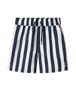 
De zwemshorts van Name It geven een frisse, maritieme twist aan de zomeroutfit van je kind. Met een comfortabele pasvorm en een klassiek donkerblauw-wit streeppatroon is deze zwembroek ideaal voor zonnige stranddagen of spetterplezier in het zwembad.