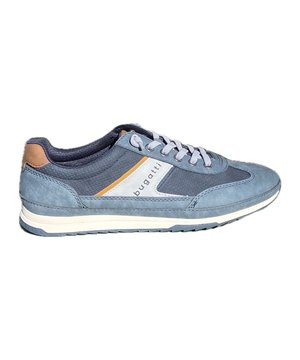

     Artikel 321-A3A01 in kleur 4041-5050-Blue-Darkblue is een prachtige blauwe veterschoen, voor heren, van het merk Bugatti. De zool is van rubber. De voering is textiel. De voetwijdte is standaard. Deze veterschoen is voorzien van een uitneembaar voetbed.
    <BR>De schoenen van het merk Bugatti krijgen veel aandacht als het gaat om comfort. En dat niet alleen, Bugatti staat ook voor perfecte pasvorm, kwalitatief goede materialen, de meest actuele kleuren en gedegen vakmanschap. Bovendien streeft Bugatti steeds naar een optimale prijs/kwaliteitsverhouding. Het gaat dan om de traditionele constructiemethoden die worden toegepast, maar ook om het leer dat voor Bugatti schoenen veelal uit Italie wordt betrokken.
De laatste mode wordt scherp in de gaten gehouden waardoor je in Bugatti schoenen veel Italiaanse invloeden zult aantreffen. Bugatti heeft een mooie collectie geklede herenschoenen en daarnaast brengen ze leuke en stoere boots en schoenen die tot in de details zijn afgewerkt.
    
    