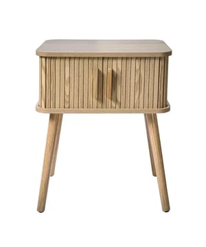 
Productkenmerken: Nachtkastje met eikenhouten decor2 schuifdeurenGemaakt van spaanplaat.Eikenhouten effect decorEchte houten handgreep4 echte houten poten bedekt met eikenhouten decorProductafmetingen: Breedte 48 cm x Hoogte 58,5 cm x Diepte 35 cm - Nettogewicht: 6,5 kg.Pakketafmetingen: Lengte 52,5 cm x Hoogte 9 cm x Diepte 38,5 cm - Brutogewicht: 7,3 kg. Merk: CaliCosy Kleur: Wooden Effect