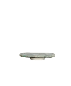 
Shop dit prachtige artikel van Light & LivingSchaal op voet 36x17x4,5 cm BELO groen agaat+crème is gemaakt en ontwerpen door het Nederlandse merk Light & Living.De belangrijkste kenmerken van het artikel zijn als volgt:Kleur: GroenProduct Lengte: 36Product Breedte: 17Producht Hoogte: 4.5Gewicht: 5Light & Living werd meer dan vijftig jaar geleden opgericht. We begonnen met het maken van lampenkappen in een kleine fabriekshal. Al snel kwamen daar lampen bij, zodat we een totaal verlichtingsconcept konden aanbieden. Na vele jaren actief te zijn geweest op de verlichtingsmarkt, zijn we gaan uitbreiden met betaalbare woonaccessoires en (klein)meubelen.Wij weten als geen ander dat thuis de plek is waar mensen zich vaak het prettigst voelen. Een eigen plek, ingericht met comfortabele meubels en sfeervolle verlichting. We denken graag met je mee. Daarom reizen we de hele wereld over op zoek naar de mooiste verlichting en woondecoratie. We zijn altijd op zoek naar dat ene speciale item waar ons hart sneller van gaat kloppen. Deze momenten leggen we vast en vertalen we naar onze producten.Twee keer per jaar presenteren we een nieuwe seizoenscollectie. Zo weten we je elke keer weer te inspireren! - Afmeting: 36x17x4.5 - Kleur: Groen - Materiaal: Metaal