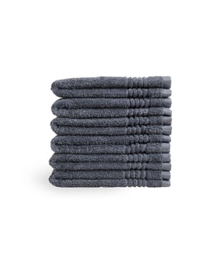 
Met deze gastendoekjes uit de Supreme Collectie is het onbeperkt genieten!!De gastendoekjes zijn geweven van 100% hoogwaardige 650 gram/m2 Egyptische katoen. Het katoen is van stevige zachte kwaliteit, hierdoor gaan deze lang mee en kunnen deze gewoon op 60 graden gewassen worden. De washandjes hebben een groot absorptievermogen, waardoor makkelijk en snel afgedroogd wordt.Supreme CollectieDe Supreme Collectie is verkrijgbaar in vier maten 7 kleuren. De verschillende maten zijn: washand 16x21cm, gastendoek 30x50cm, handdoek 50x100cm en badlaken 70x140cm in de kleuren: wit, antraciet, licht grijs, sand, mozaiek, zwart, ijsblauw, terracotta en oudgroen.MaterialenDe doeken zijn gemaakt van 100% hoogwaardige 650 gram/m2 kwaliteit Egyptisch katoen. Waardoor ze lang mee gaan en netjes blijven. Daarnaast zijn ze voorzien van een handige ophanglus.WasvoorschriftenDe gastendoekjes kunnen gewassen worden tot 60 °C . Drogen in de droger mogelijk mits op een lage temperatuur.Inhoud verpakking6 stuks gastendoek 30x50cmProduct specificaties:100% Egyptisch katoenWassen tot 60 gradenGram per vierkante meter: 650 g/m2Set van 6 gastendoekFormaat 30x50 cmDrogen op een lage temperatuurBSCI - gecertificeerdOekotex - gecertificeerdCode of conduct - Afmeting: 30 x 50 cm - Kleur: Ijsblauw - Materiaal: Katoen