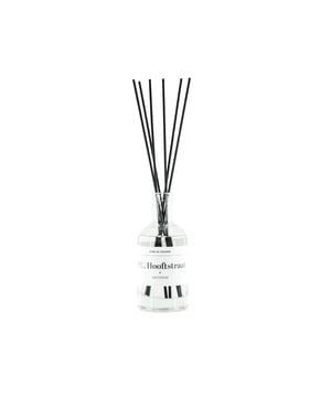 
These reed diffusers are not only fashionable to look at, they also smell fantastic! Each of them tells a story. The Cosmopolitan Cities fragrance collection is Housevitamin’s ode to the cosmopolitan cities that have influenced so many of us. The home fragrance is presented in a simple and elegant glass bottle wth black sticks. These cities are the places for hopes and dreams and are all bursting with creativity and fashion.They have so many stories to tell.  P.C. Hooftstraat is one of the famous and chic shopping street in Amsterdam Oud-Zuid with high-street fashion stores andlocal boutiques. We have tried to capture the Amsterdam vibe: "Geef mij maar Amsterdam" in this bottle of reed diffuser. Give it up for Amsterdam: "aan de Amsterdamse grachten"life is always good!  Important features:- Made of glass- A scent of patchouli- Volume: 100ml- Including black sticks- Size bottle:: 5,5x5,5x12,5cm - Size bottle with sticks: 5,5xx23 cm- Size packing: 6x23cm- Regularly turn the sticks, so you continue to smell the fragrance well. Styling tip: Where could your home use this good smelling piece of art? Merk: Reed Diffuser - PC Hooftstraat Amsterdam - 100ml