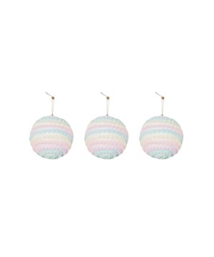 
UNBREAKABLE - Looking for unique Xmas decoration which stands out in your interior? This set of 3 pastel coloured xmas balls is perfect for you! They are made of foam, so they are not breakable and safe for pets and kids. Add a playful touch to your Xmas tree with these outstanding xmas decoration. Complete your Xmas decoration with these eye catchers! Important features:- Made of foam- Made of lightweighted and durable foam material- Packed per 3- Not breakable- Pastel colors add a playful touch to your Christmas decor- Each ball has a diameter of 10 cm- Perfect for decorating your Christmas tree- Create a cheerful and colorful Christmas atmosphere- Great gift for someone who loves colourful  Christmas decorations Styling Advice: Decorate a vase with branches of berries with these pastel coloured foam balls. Merk: Xmas Hangers- Xmas Balls- Foam- Unicorn Colours -S3- 10cm