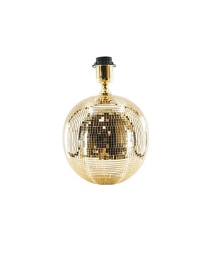 
WHEN I SAY PARTY, YOU SAY DISCO! The disco table lamp is a true mood enhancer for your space. With its colorful mirror tiles, it creates a stunning reflective light effect in the room. Made of glass, it ensures long-lasting quality. This glittering table lamp brings a festive atmosphere and is the eye-catcher you've been looking for! Key features:- Made of glass- Lampshade not included- Dimensions: 20x20x20 cm- E27 fitting- Cord length: 147 cm- Cord with on/off switch Styling tip: Perfect to place on a side table, desk, or cabinet. Merk: Lamp - Table Lamp Disco ball - Glass -Gold - 20x20x20cm
