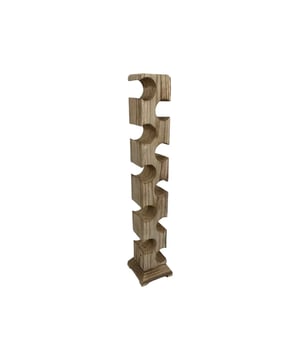 
Accessoires zoals wijnrekken toepassen in je interieur maakt je huis tot een gezellige en sfeervolle plek! Met de juiste items creëer je precies een stijl die bij jou past. Wat denk je bijvoorbeeld van deze massief houten wijn pilaar voor 10 flessen? Een echte natuurlijke must-have die past binnen ieder interieur! Landelijk design: Dit duurzame houten wijnrek is een echte natuurlijke aanvulling binnen jouw interieur. Het houten wijnrek kan gebruikt worden voor zowel binnen als buitenshuis. Daarnaast help je door de keuzen van dit houten wijnrek ook mee te helpen aan een betere wereld. Het natuurlijke materiaal helpt bij om onze ecologische voetafdruk op de planeet zo klein mogelijk te houden. 100% FSC-hout: Het houten wijnrek is gemaakt van 100% massief FSC-gecertificeerd hout. Daardoor zijn de wijnrekken van Naturn Living niet alleen de meest stijlvolle keuze, maar ook de meest duurzame. Het perfecte cadeau: Naast dat het houten wijnrek erg handig en stijlvol zijn om zelf te gebruiken, is het ook een erg leuk product om cadeau te geven! Verras vrienden en familie met dit stijlvolle houten wijnrek. Wacht niet langer en verwen uzelf of een ander met dit geweldige houten wijnrek! Materiaal: Hout