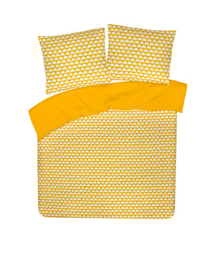 
Geniet van een heerlijke nachtrust onder het DoubleDry My Design dekbedovertrek! Dit tweepersoons dekbedovertrek van 100% katoen combineert comfort met een stijlvol design. Het 'halve cirkel' patroon geeft je slaapkamer een frisse en moderne uitstraling. Met dit complete set, inclusief twee kussenslopen, creëer je in een handomdraai een uitnodigende en comfortabele sfeer.Dit dekbedovertrek is gemaakt van hoogwaardig katoen met een draaddichtheid van 144, wat zorgt voor een zacht en ademend gevoel. De flessenhals instopstrook van 20 cm maakt het eenvoudig om je dekbed netjes op zijn plaats te houden. Bovendien is het overtrek geschikt voor de wasdroger op lage temperatuur en kan het gewassen worden op 60°C. Ideaal voor wie houdt van gemak en comfort! Perfect voor volwassenen die op zoek zijn naar een stijlvolle en comfortabele toevoeging aan hun slaapkamer. Geschikt voor tweepersoons dekbedden.MateriaalKatoenKleurHalve CirkelAfmeting200x200 cmMaatvoeringTweepersoonsLengte instopstrook20 cmType instopstrookFlessenhals instopstrookDraaddichtheid144PatroonEffenWasvoorschriftDrogen op lage temperatuur | Machinewas 60 °CGeschikt voor wasdrogerJaStrijkvrijNeeAantal kussenslopen2VerpakkingsinhoudDekbedovertrek + 2 kussensloopBreedte kussensloop60 cmLengte kussensloop70 cmDoelgroepVolwassenenGeslachtUnisexInclusief instopstrookJaSpeciaal voor kinderenNeeGeschikt voor dekbedmaatTweepersoonsGewicht1.44 kgAfmetingen verpakkingHoogte: 4 cm, Breedte: 26 cm, Lengte: 37 cm
