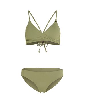 
Deze flatterende set bestaat uit een bralettetop met gekruiste bandjes en een laag uitgesneden broekje met speelse cheeky coverage. Ideaal voor een actieve stranddag of een ontspannen duik.