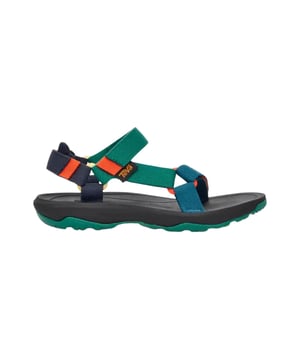 
Teva Hurricane XLT Sandalen voor jongens en meisjes

 De Teva Hurricane XLT Sandalen zijn de perfecte metgezel voor avontuurlijke kinderen die comfort en veelzijdigheid nodig hebben. Gemaakt van duurzaam kunststof, bieden deze sandalen niet alleen stevigheid, maar ook een uitstekend comfort voor de kleine voetjes. Het opvallende blauwe dessin zal elke jongen en meisje aanspreken, waardoor ze met trots deze sandalen dragen tijdens al hun zomerse escapades. Of ze nu naar het strand gaan of een wandeling in de natuur maken, de Teva Hurricane XLT biedt de ondersteuning die kinderen nodig hebben.

 Waarom kiezen voor de Teva Hurricane XLT Sandalen?

 Een veelgestelde vraag onder ouders is: "Waarom zijn sandalen belangrijk voor mijn kind?" De Teva Hurricane XLT Sandalen zijn uitgerust met een uitstekende grip en demping, waardoor ze ideaal zijn voor actieve kinderen die graag buiten spelen. Deze sandalen zijn speciaal ontworpen om goed te presteren