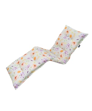 
Zoekt u een tuinkussen voor uw ligbed? Het dikke ligbed kussen beidt het beste comfort tijdens het zonnen op uw houten, stalen of kunststof ligbed. Voorzien van een verstelbare band aan de achterkant en touwtjes, blijft het ligbed kussen altijd op de juiste plek liggen. - Afmeting: Ca. 200x65 cm - Kleur: Multicolor - Materiaal: Katoen