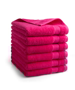 
Verwen jezelf met de luxe en het comfort van de DoubleDry Hotel handdoeken. Deze prachtige set van zes handdoeken in een levendige fuchsia roze kleur brengt een vleugje elegantie in je badkamer. Gemaakt van 100% katoen en met een dikte van 500 g/m², bieden deze handdoeken een ongeëvenaarde zachtheid en een uitstekend absorberend vermogen. Perfect om je na een verfrissende douche of een ontspannend bad heerlijk mee af te drogen.De DoubleDry Hotel handdoeken zijn niet alleen zacht en comfortabel, maar ook duurzaam en van hoge kwaliteit. De handdoeken zijn sterk genoeg om was na was hun mooie kleur en vorm te behouden. Met een afmeting van 50 x 100 cm zijn ze ideaal als handdoek voor dagelijks gebruik. De fuchsia roze kleur geeft je badkamer een frisse en stijlvolle uitstraling. Deze handdoeken zijn perfect voor thuis, maar ook geschikt voor gebruik in hotels en gastenverblijven.KleurFuchsia RozeMateriaal100% KatoenAfmeting50 x 100 cmGewicht1.5 kgAantal per verpakking6Artikelnummer8f174c8eArtikelnummer fabrikant2x980306Garantieperiode12 maandenHoogte verpakking30 cmBreedte verpakking30 cmLengte verpakking30 cmHoogte2 cmBreedte50 cmLengte100 cm