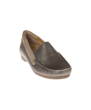 
De 305.027 0352 van Helioform is een echte blikvanger. De 305.027 0352 is uitgevoerd in de kleur 0352 Bronze. Bekijk ook onze overige collectie van Helioform op onze webshop!