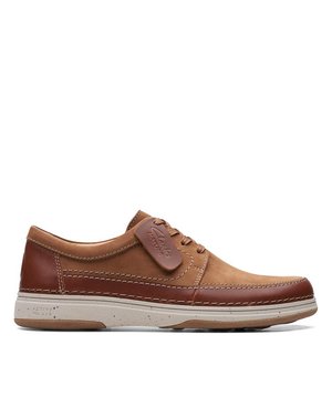 
De Nature 5 LO 26168613 van Clarks is een echte blikvanger. De Nature 5 LO 26168613 is uitgevoerd in de kleur Brown. Bekijk ook onze overige collectie van Clarks op onze webshop!