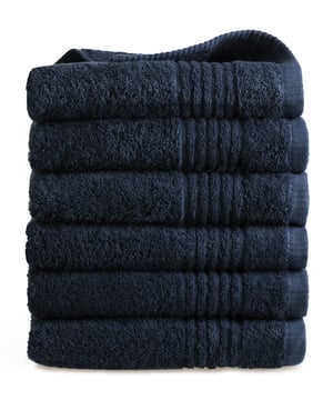 
Met deze luxe katoenen handdoeken is het onbeperkt genieten!!De handdoeken zijn geweven van 100% hoogwaardige 600 gram/m2 katoen. De katoen is van stevige zachte kwaliteit, hierdoor gaan deze lang mee en kunnen deze gewoon op 60 graden gewassen worden. De handdoeken hebben een groot absorptievermogen, waardoor makkelijk en snel afgedroogd wordt.Supreme CollectieDe Supreme Collectie is verkrijgbaar in vier maten 8 kleuren. De verschillende maten zijn: washand 16x21cm, gastendoek 30x50cm, handdoek 50x100cm en badlaken 70x140cm in de kleuren: antraciet, wit, licht grijs, sand, mozaiek, zwart, ijsblauw, terracotta en oud groen.MaterialenDe Supreme doeken zijn gemaakt van 100% hoogwaardige 600 gram/m2 kwaliteit katoen. Waardoor ze lang mee gaan en netjes blijven. Daarnaast zijn ze voorzien van een handige ophanglus.WasvoorschriftenDe handdoeken kunnen gewassen worden tot 60 °C . Drogen in de droger mogelijk mits op een lage temperatuur.Inhoud verpakking6 stuks handdoek 50x100cmProduct specificaties:100% hoogwaardige katoenWassen tot 60 gradenGram per vierkante meter: 600 g/m2Set van 6 handdoekenFormaat 50x100 cmDrogen op een lage temperatuurBSCI gecertificeerdOEKO-TEX gecertificeerdCode of conduct - Afmeting: 50 x 100 cm - Kleur: Navy - Materiaal: Katoen